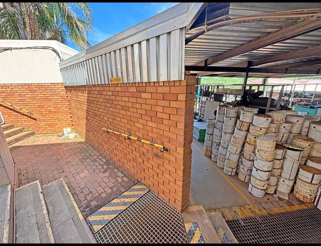 2,875M² BUILDING FOR SALE IN JAN NIEMAND PARK